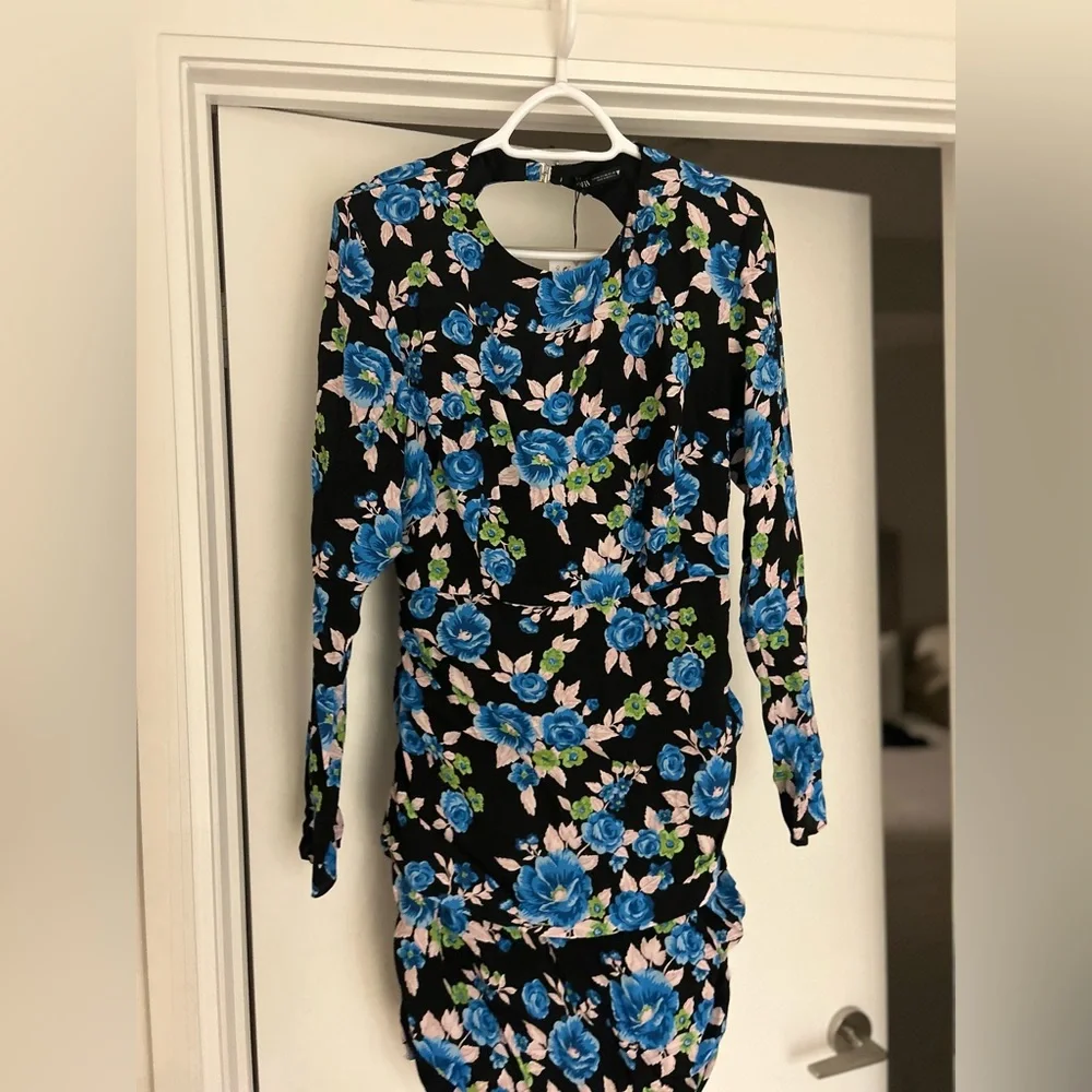 Open-Back Zara floral dress - Picture 1 of 5